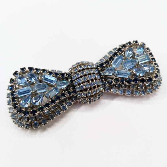 Big Vintage Beautiful Blue Rhinestone Bow Brooch - Picture 5 of 5